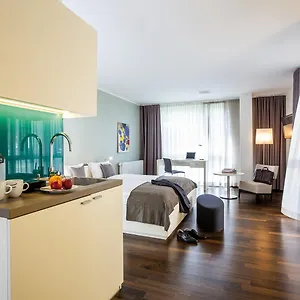2* Otel The Flag